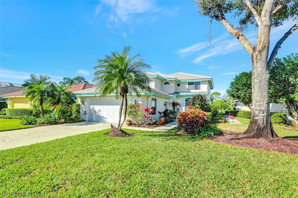242 Edgemere Way E Naples FL 34105