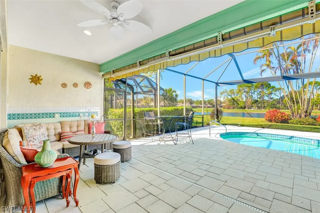 242 Edgemere Way E Naples FL 34105