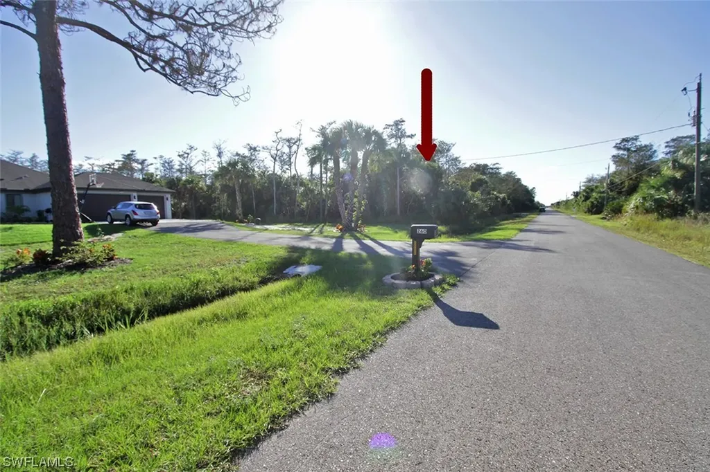 37TH Avenue NE Naples FL 34120