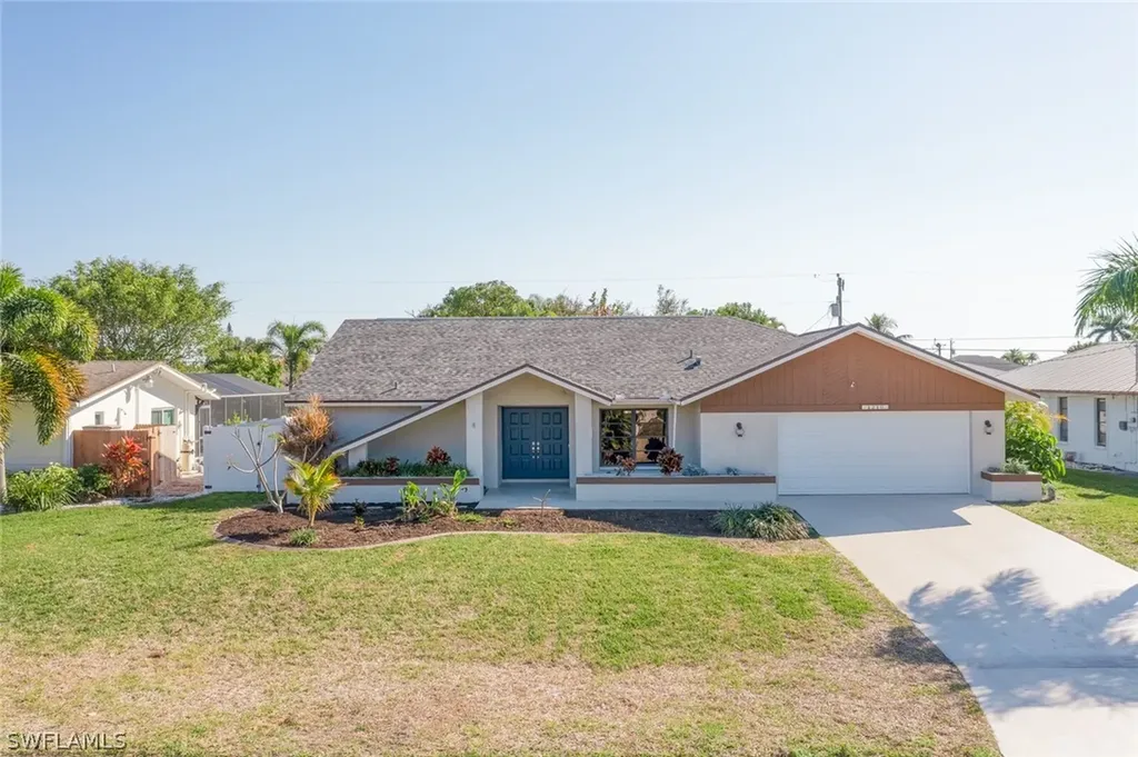 1216 SE 22nd Street Cape Coral FL 33990