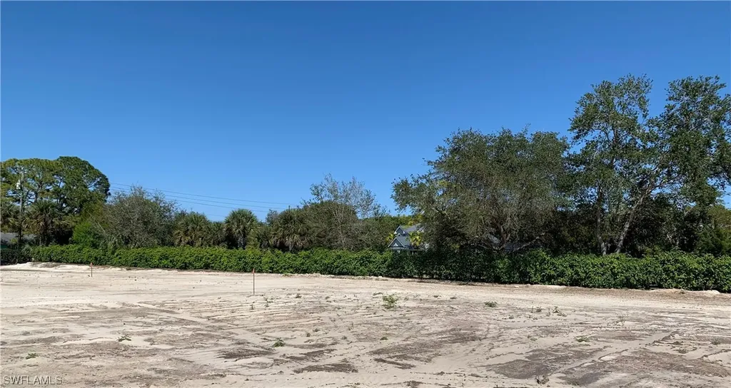424 Ridge Drive Naples FL 34108