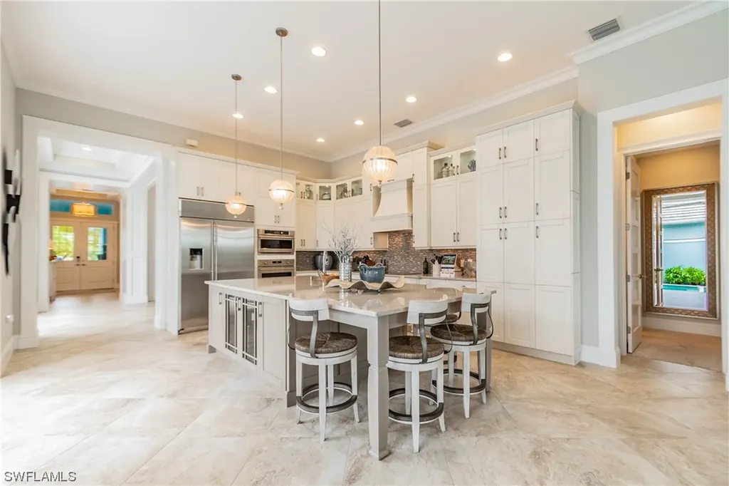 6449 Pembroke Way Naples FL 34113