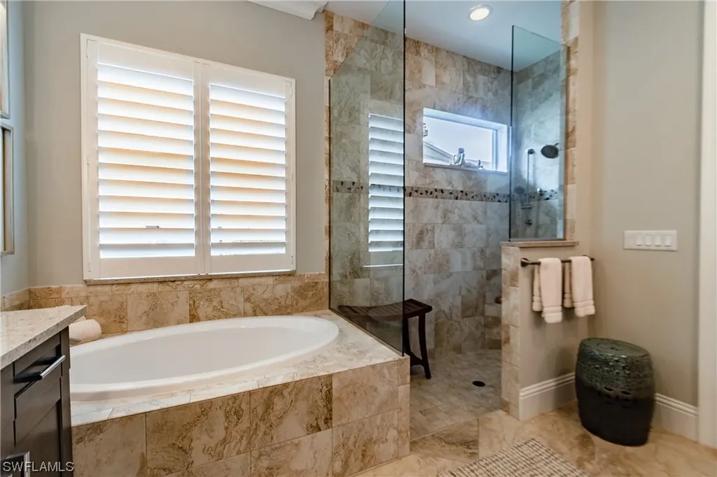 6449 Pembroke Way Naples FL 34113