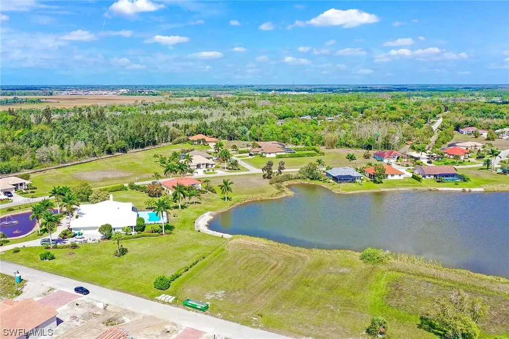 18013 Sandtrap Drive Naples FL 34114