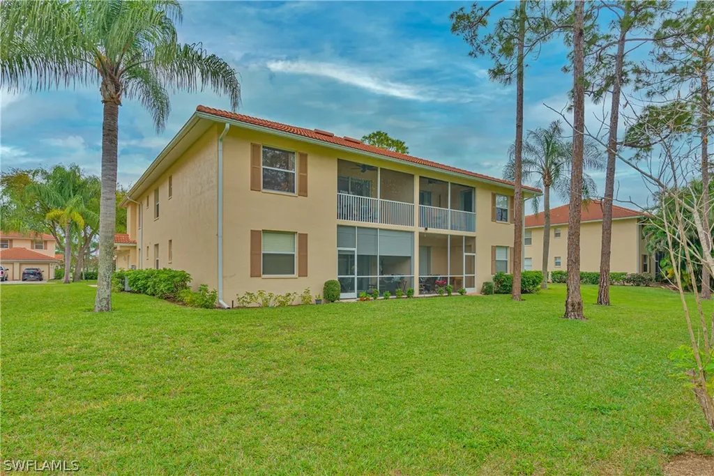 509 Robin Hood Circle Naples FL 34104