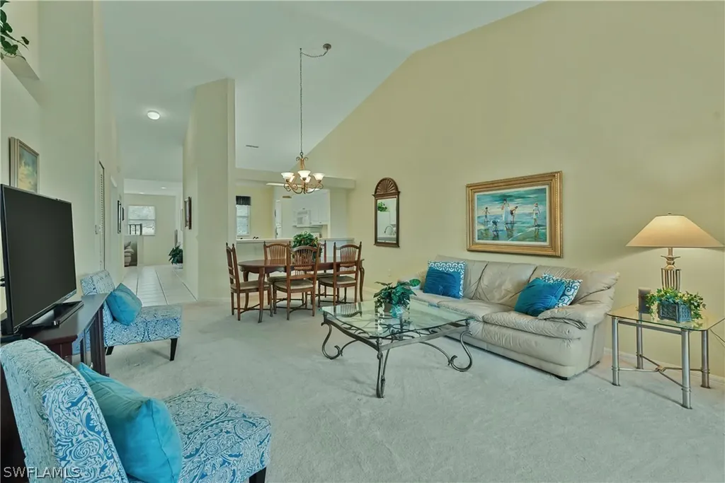 509 Robin Hood Circle Naples FL 34104
