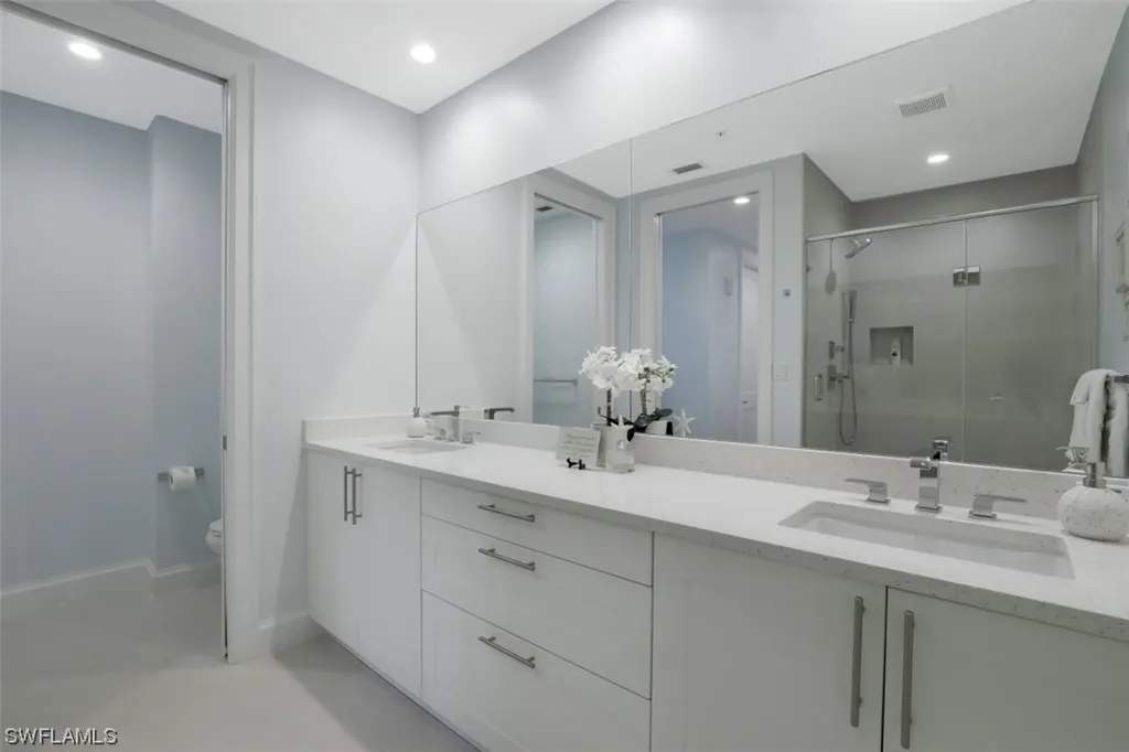 1111 Central Avenue Naples FL 34102