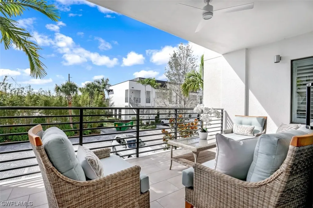 1111 Central Avenue Naples FL 34102