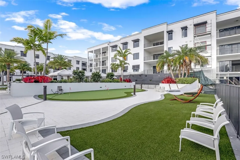 1111 Central Avenue Naples FL 34102