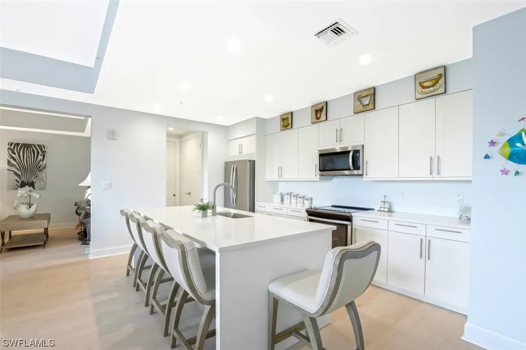 1111 Central Avenue Naples FL 34102