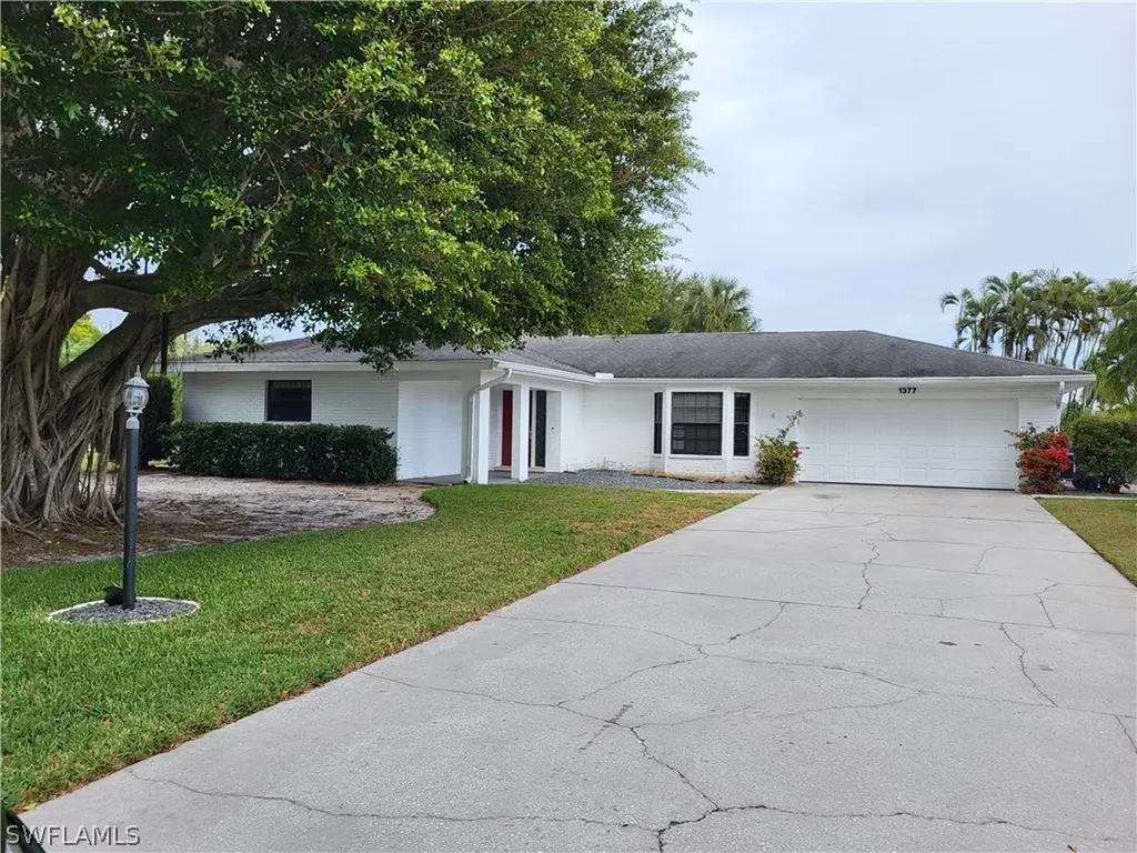 1377 Currier Circle Fort Myers FL 33919