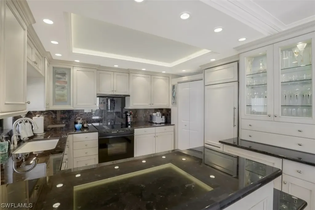 3215 Gulf Shore Boulevard N Naples FL 34103