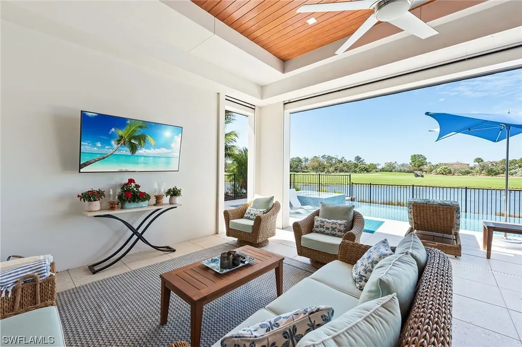9833 Montiano Place Naples FL 34113