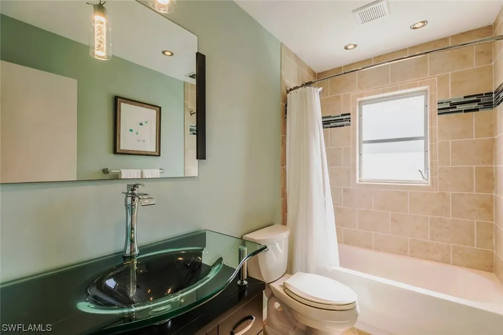 136 Trinidad Street Naples FL 34113