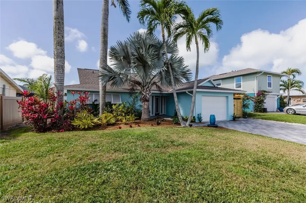 136 Trinidad Street Naples FL 34113
