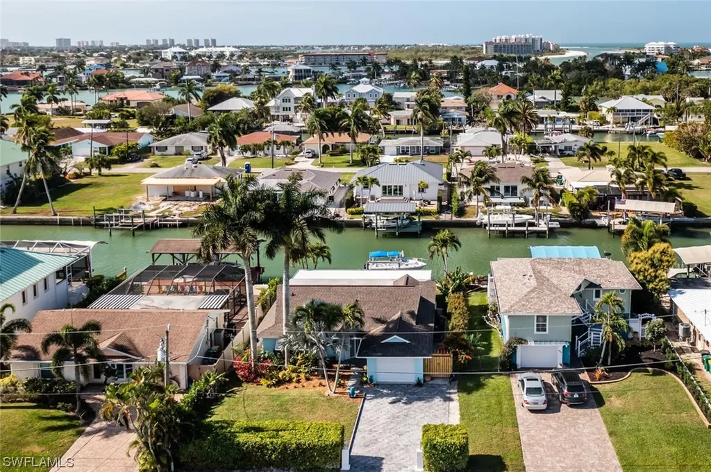 136 Trinidad Street Naples FL 34113
