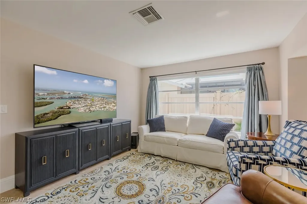 136 Trinidad Street Naples FL 34113