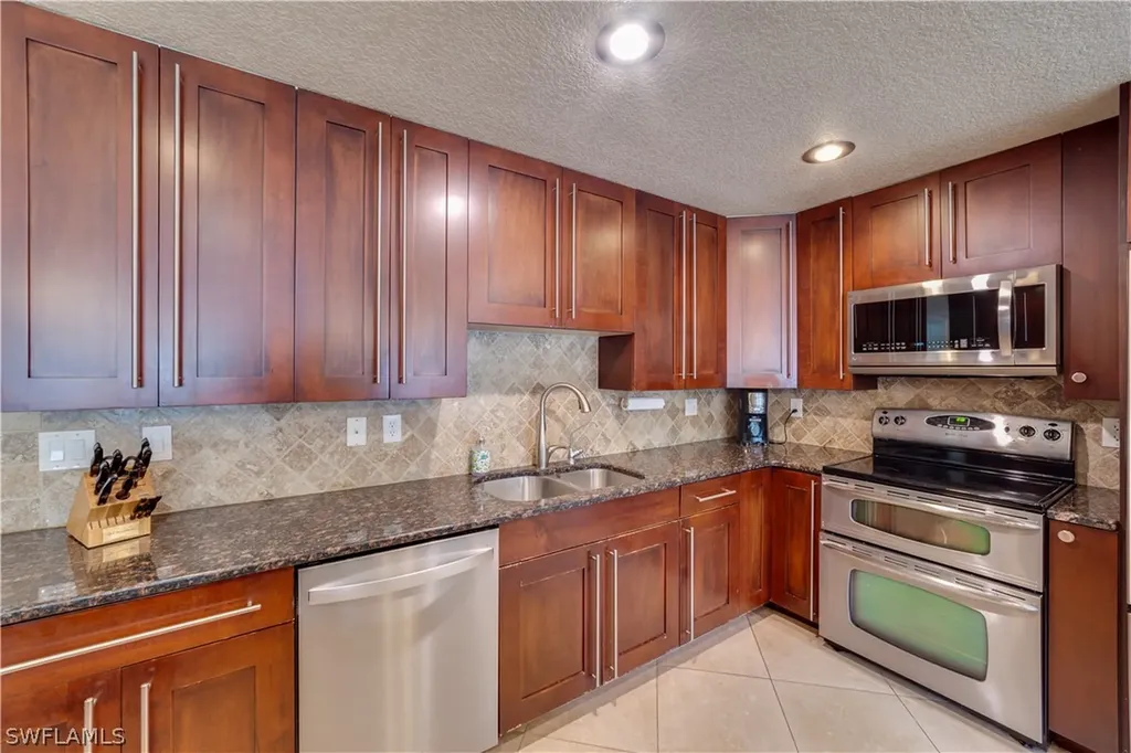 1687 N Flossmoor Road Fort Myers FL 33919