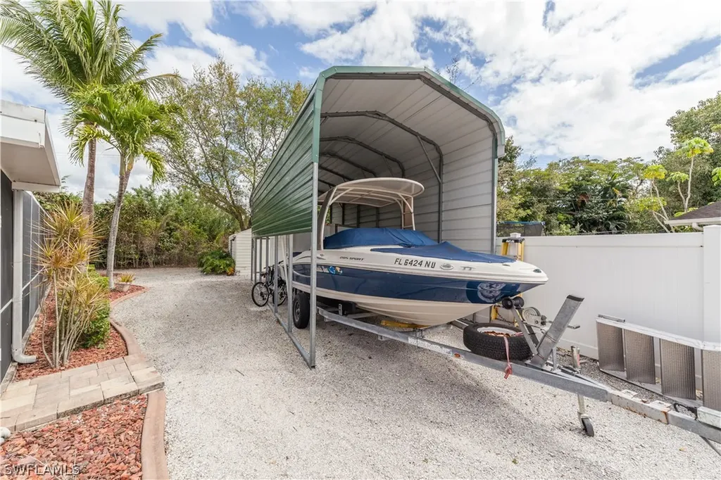 1687 N Flossmoor Road Fort Myers FL 33919