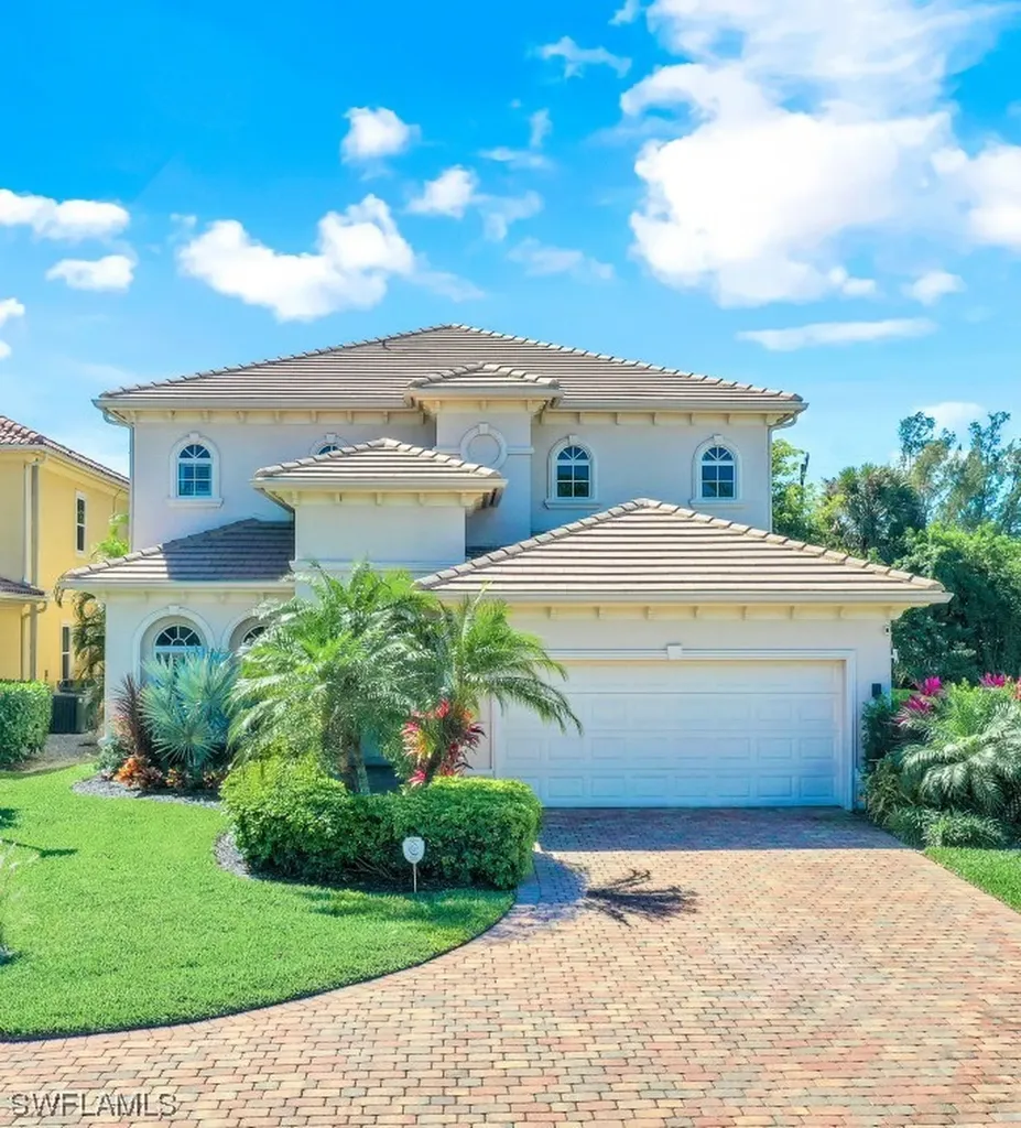 2854 Coco Lakes Court Naples FL 34105