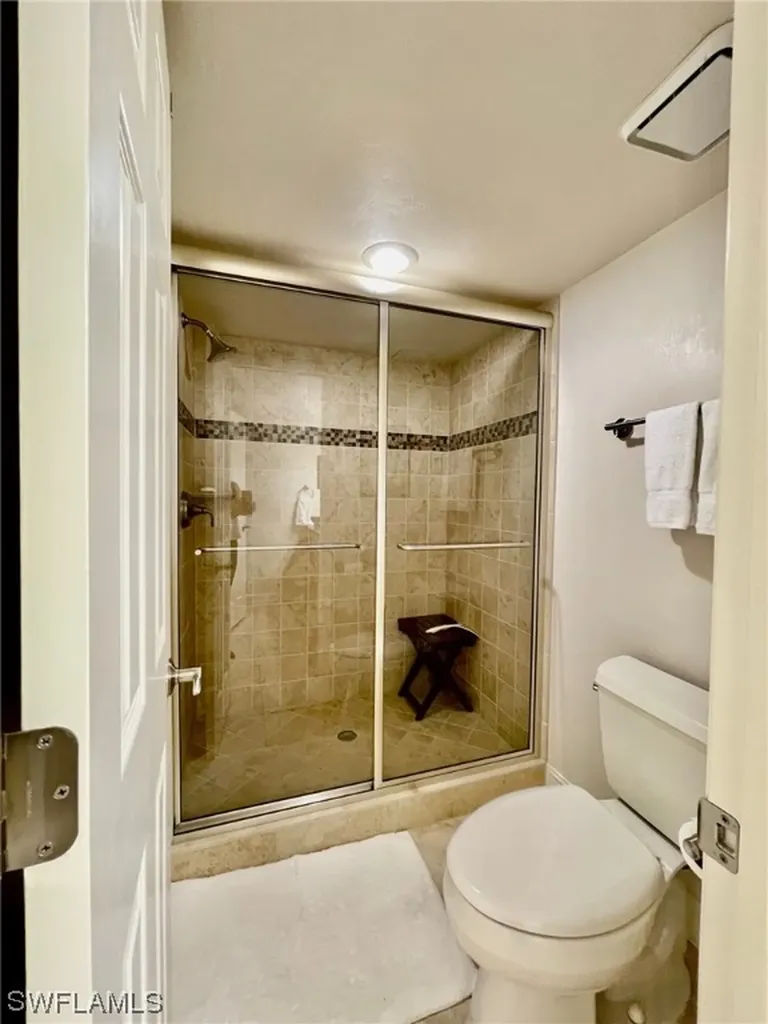 6525 Valen Way Naples FL 34108
