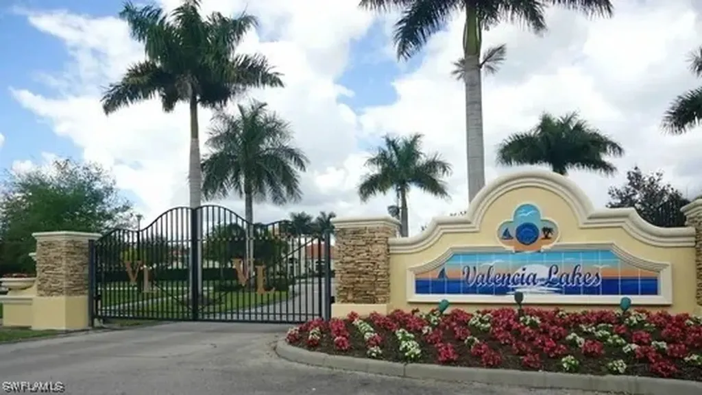 2786 Orange Grove Trail Naples FL 34120