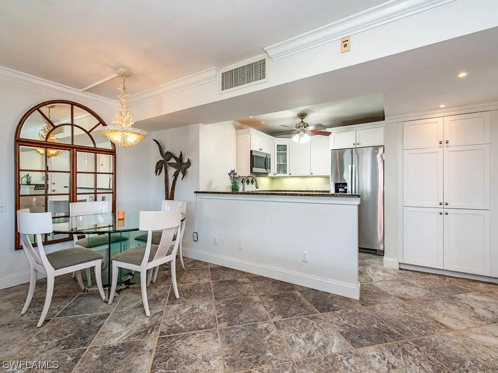 2170 Gulf Shore Boulevard N Naples FL 34102