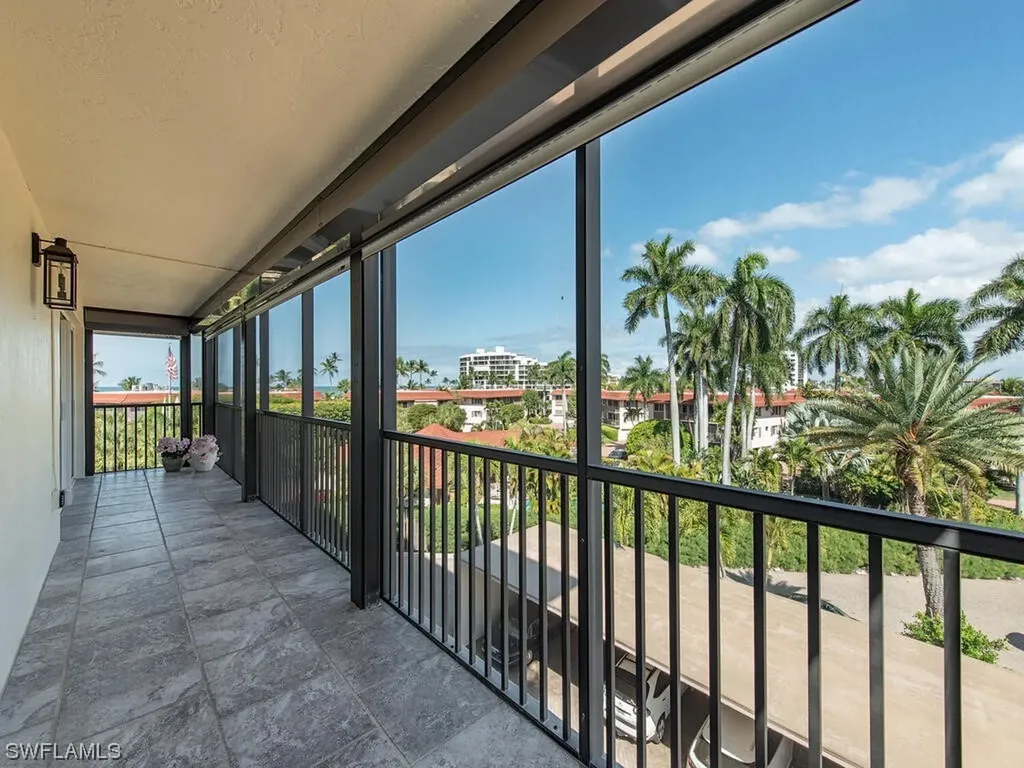2170 Gulf Shore Boulevard N Naples FL 34102