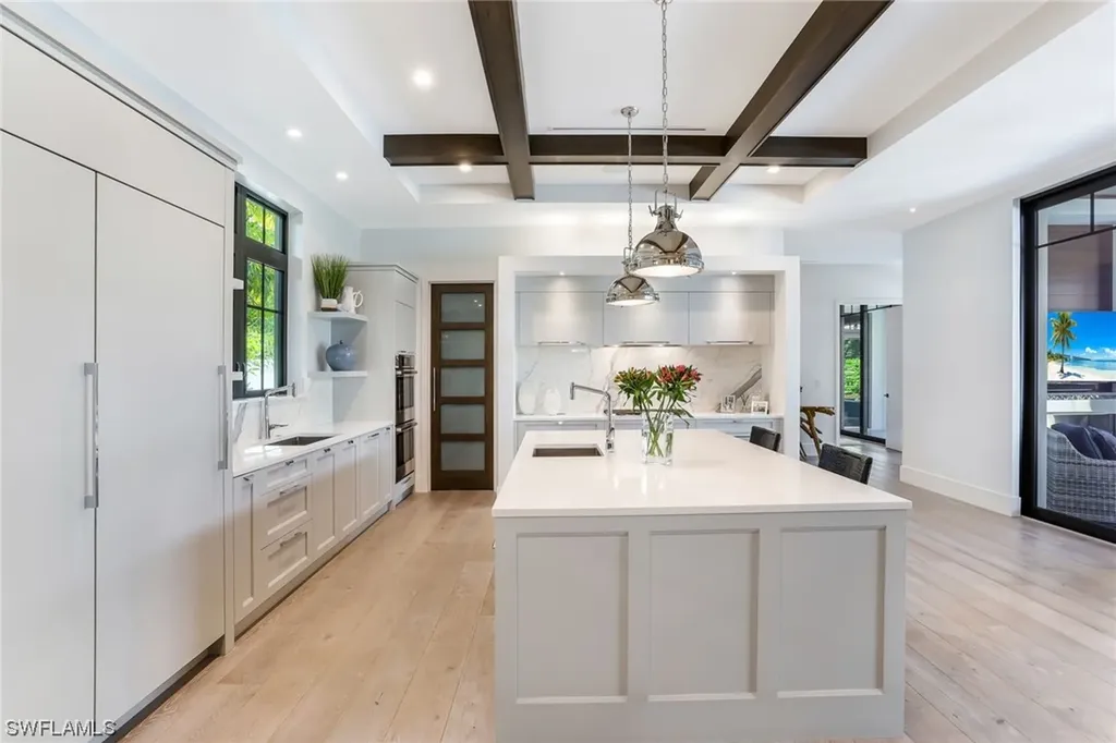 336 1st Avenue N Naples FL 34102