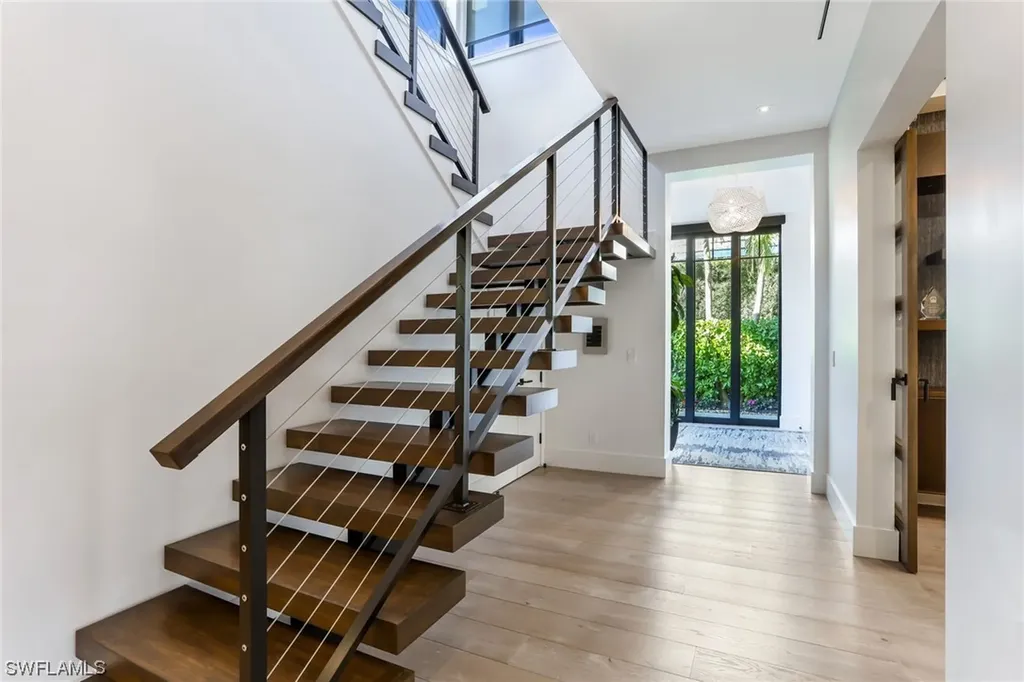 336 1st Avenue N Naples FL 34102