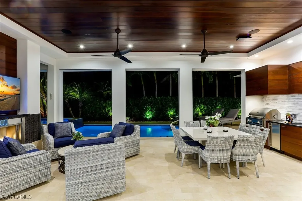 336 1st Avenue N Naples FL 34102