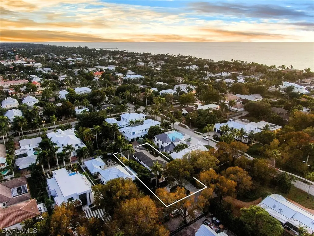 336 1st Avenue N Naples FL 34102