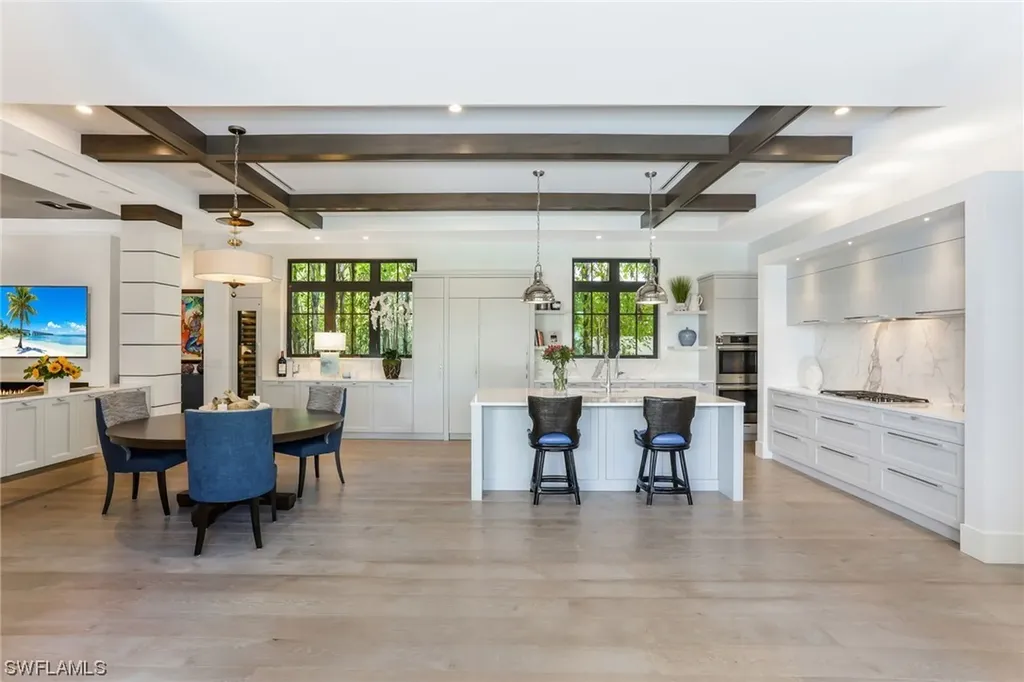 336 1st Avenue N Naples FL 34102