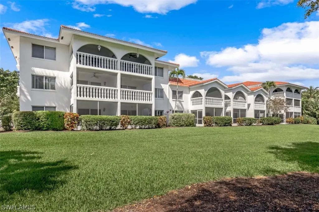 3041 W Gulf Drive Sanibel FL 33957
