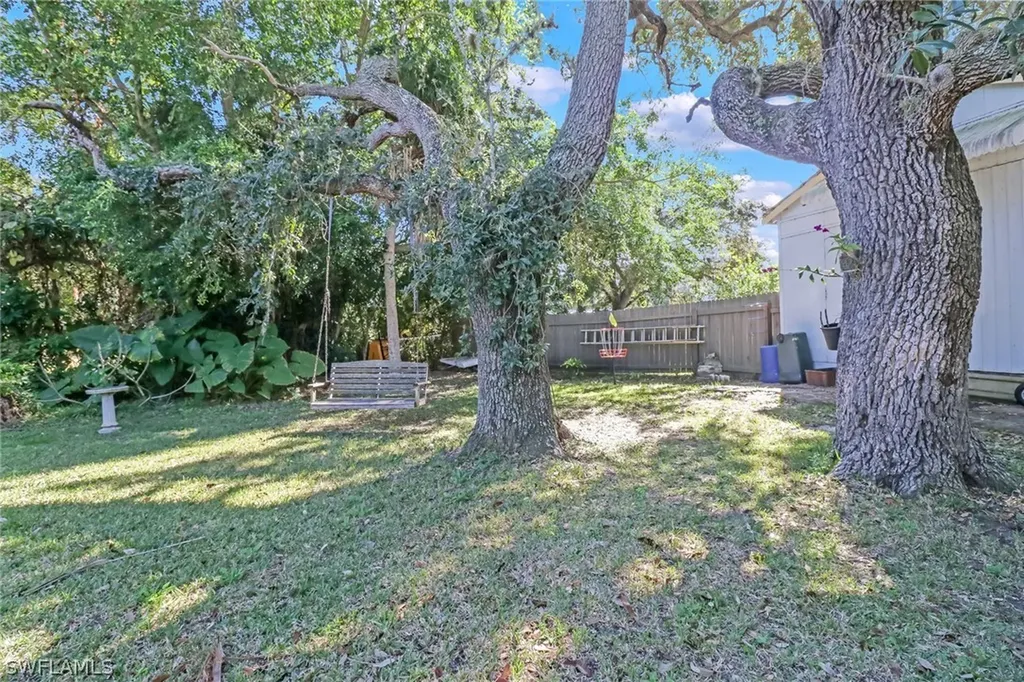 3332 6th Avenue St. James City FL 33956