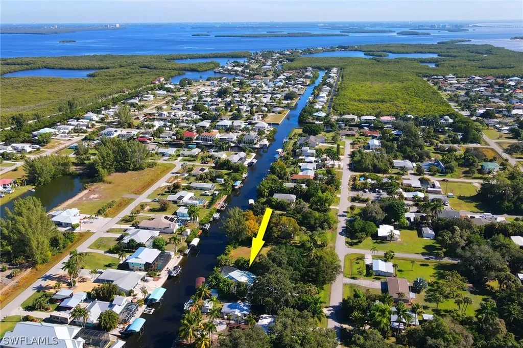 3332 6th Avenue St. James City FL 33956
