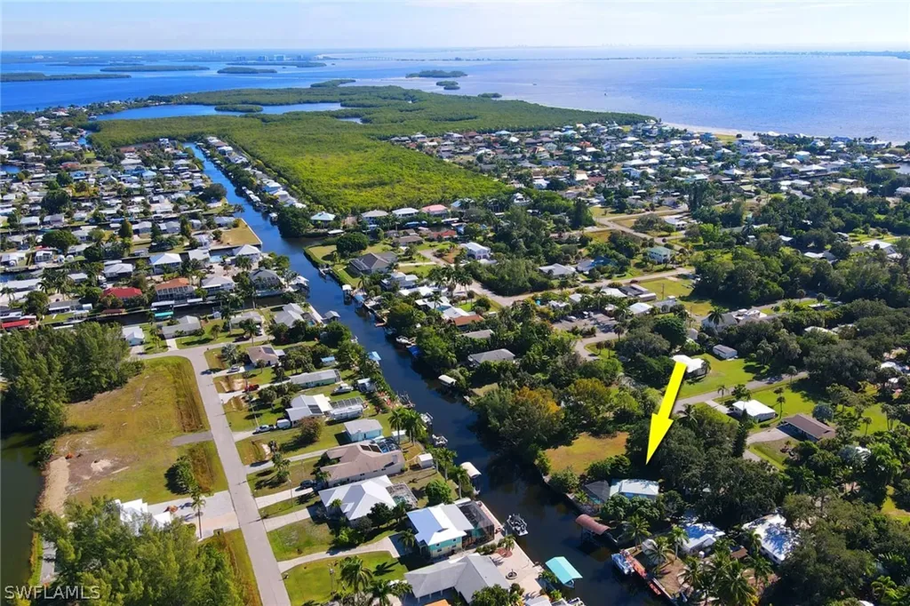 3332 6th Avenue St. James City FL 33956