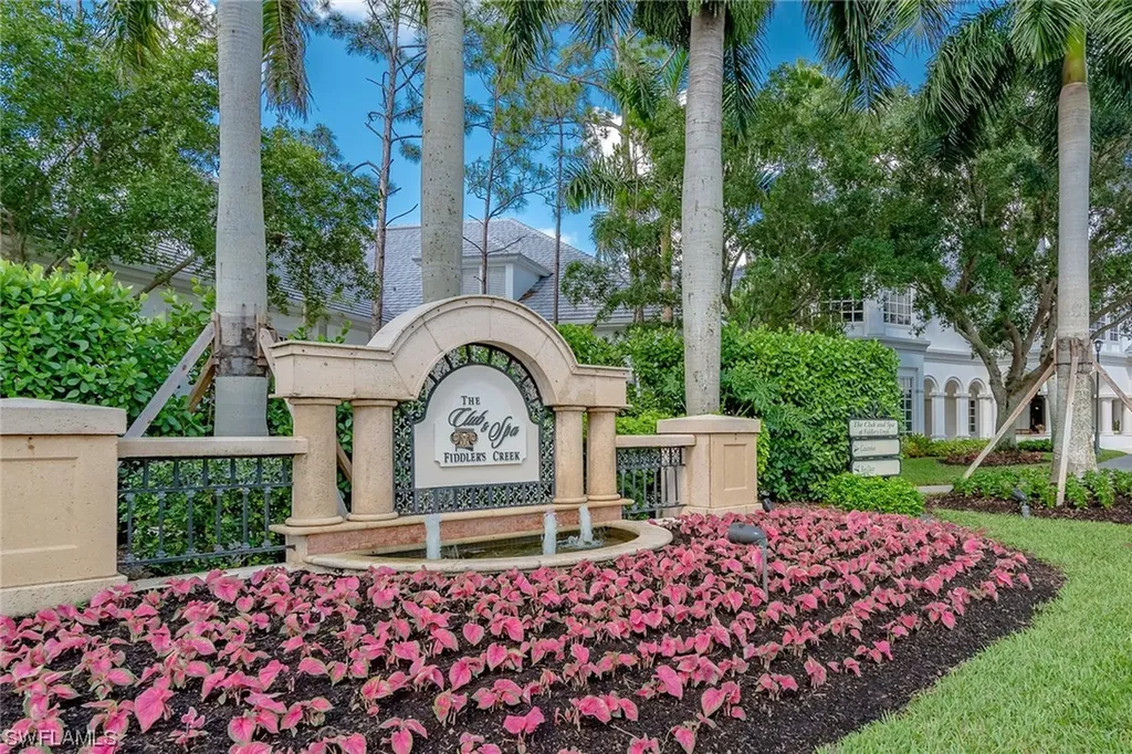 3199 Cotuit Lane Naples FL 34114