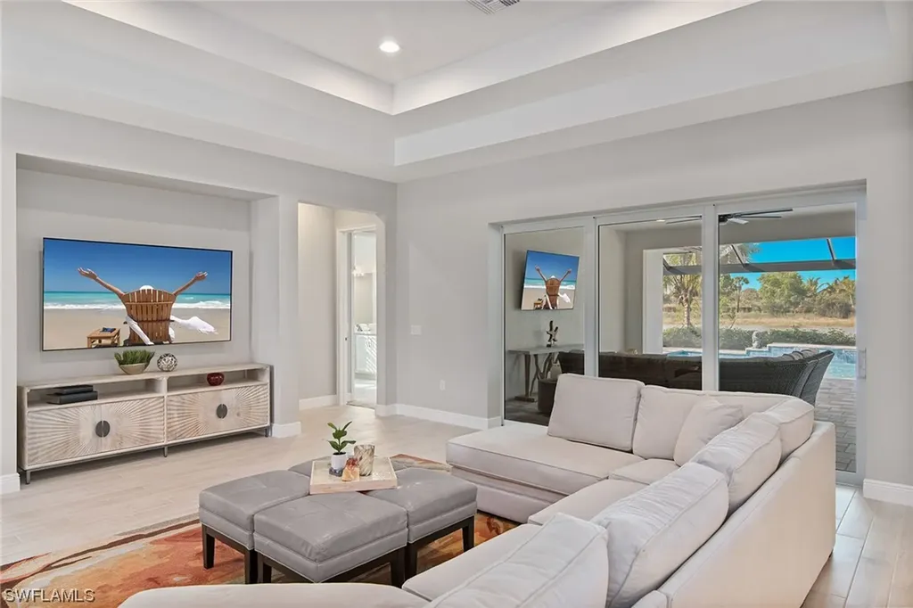 3199 Cotuit Lane Naples FL 34114