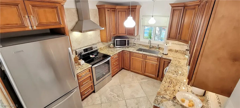1326 Burtwood Drive Fort Myers FL 33901