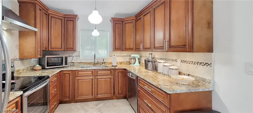 1326 Burtwood Drive Fort Myers FL 33901
