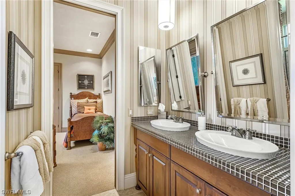 7515 Hogan Court Naples FL 34113