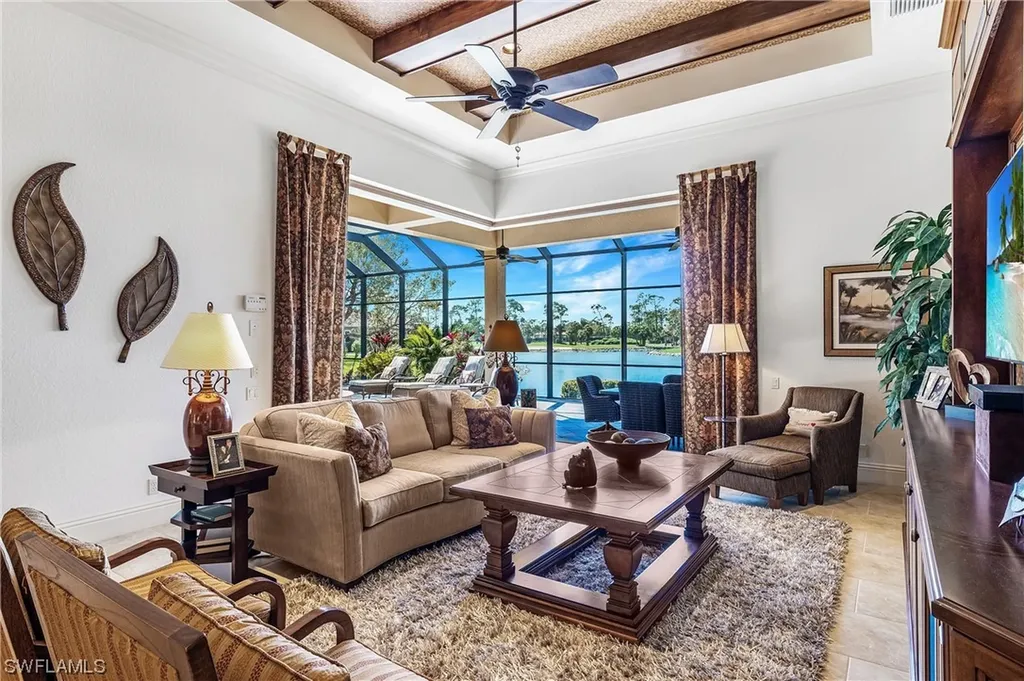 7515 Hogan Court Naples FL 34113