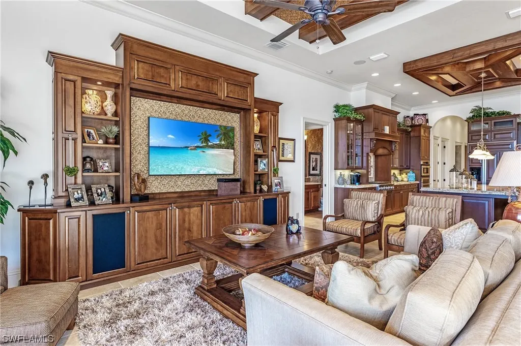 7515 Hogan Court Naples FL 34113