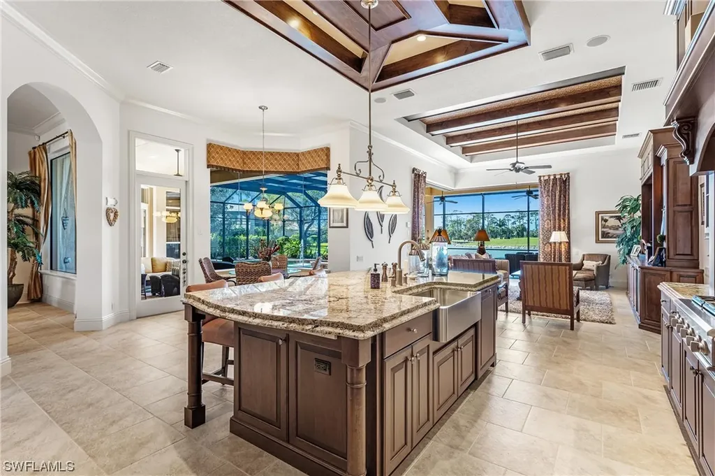 7515 Hogan Court Naples FL 34113