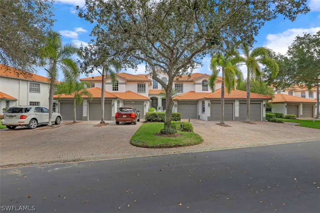 538 Laguna Royale Boulevard Naples FL 34119