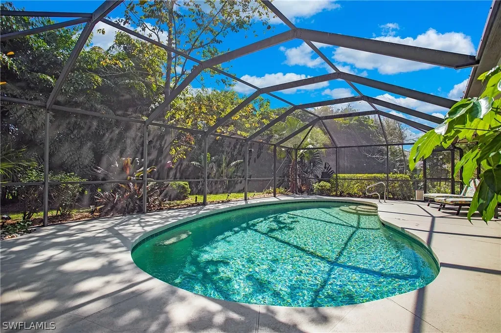 136 Old Tamiami Trail Naples FL 34110