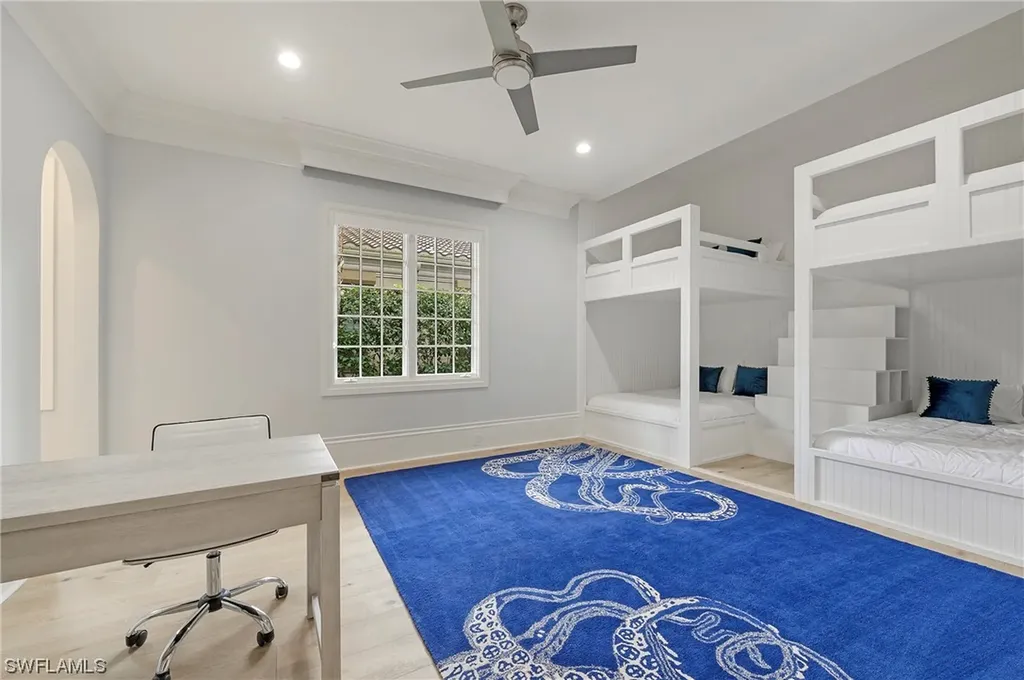 1727 Venezia Way Naples FL 34105