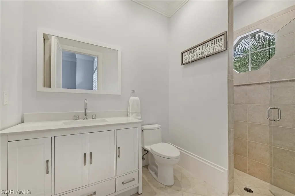1727 Venezia Way Naples FL 34105