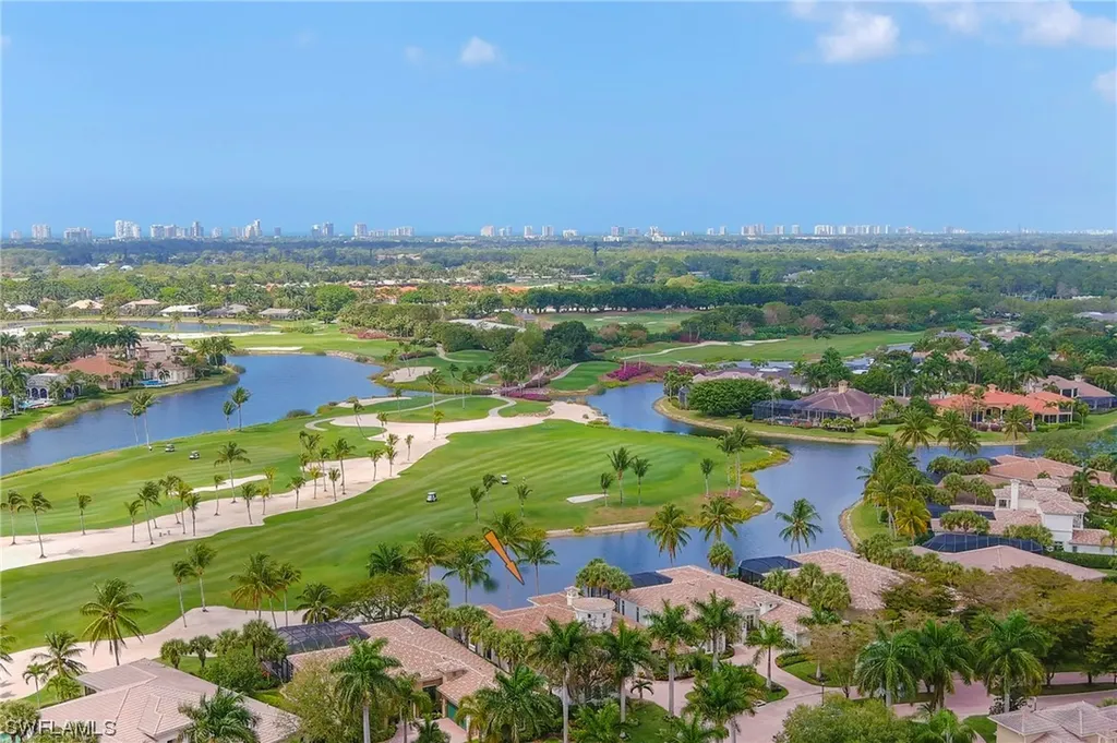 1727 Venezia Way Naples FL 34105